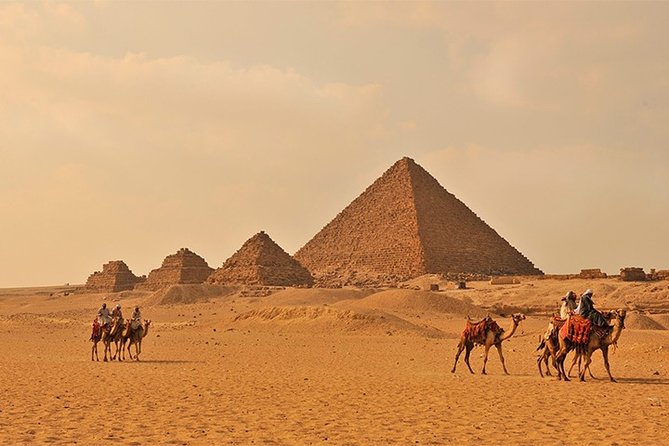 2 Day: Cairo Short Break Package - Airport arrival and the first evening in Cairo