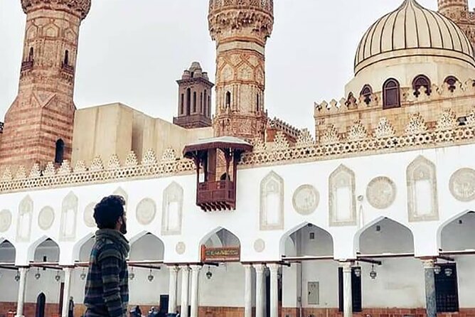 2 Day: Cairo Short Break Package - What the private vehicle and guide add