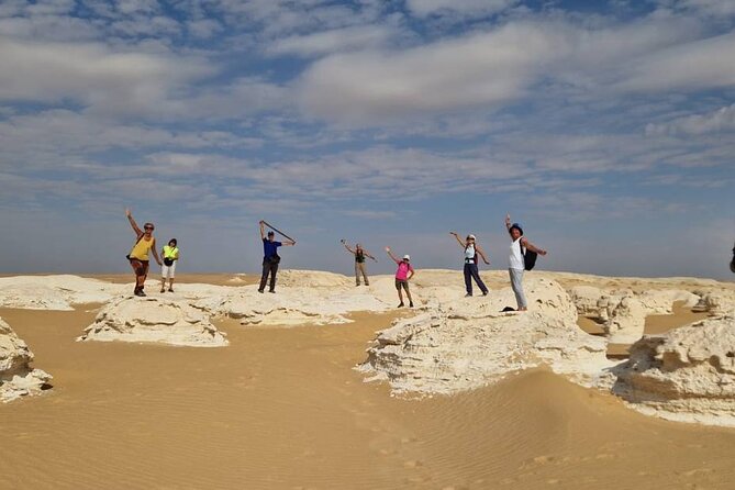 2 Days Camping Trip in the White Desert of Cairo - The Black Desert begins the safari