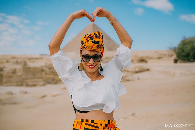 2 Hour Photoshoot at Pyramids of Giza with Instgram Style - Meeting at the Giza Necropolis