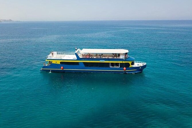 2 Hours Catamaran and Semi Submarine with Snorkeling in Hurghada - Who should book this experience?