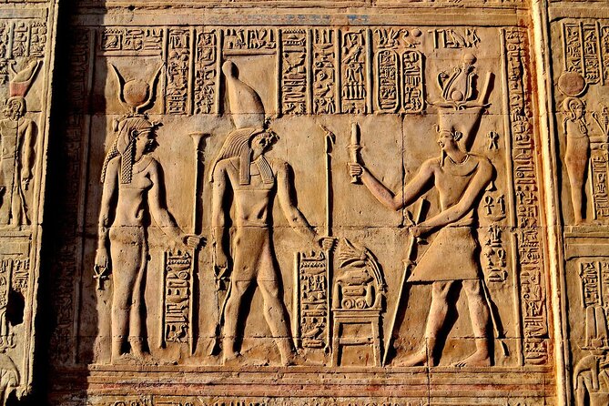 2-Night Nile Cruise to Aswan from Luxor with Hot Air Balloon ride - Edfu Temple and the story of Horus