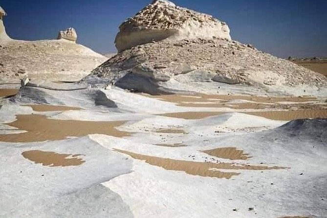 2Days to White Desert and Bahariya Oasis tour From Cairo & Giza - The Cairo pickup and four-hour road journey