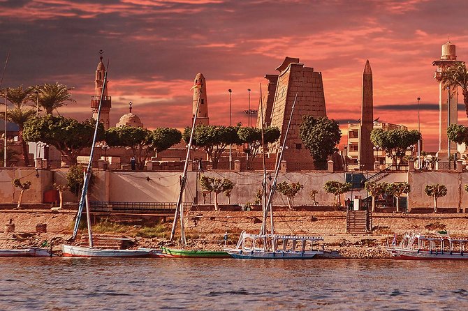 (3-Nights Cruise From Aswan To Luxor & Balloon, Abu Simbel) - Day three: Edfu and the rhythm of the river