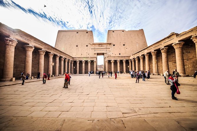 4 Days 3 Nights Nile cruise Aswan to luxor - The cruise boat and life between temples