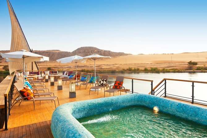 4-Days Nile Cruise From Aswan To Luxor including Abu Simbel and Hot Air Balloon - Day three: Edfu and the arrival in Luxor