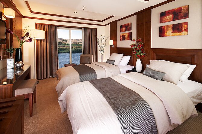 4 nights Luxor to Aswan Nile Cruise with Abu Simbel & Air Balloon - Day 2: Balloon flight, Karnak, and Luxor Temple