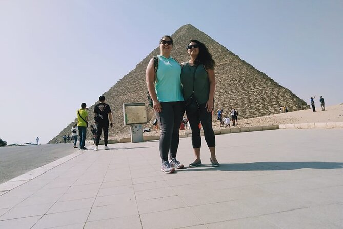 4Hours Private Pyramid with lunch&camel ride through Ancient Giza - The Giza complex and the pyramid lesson