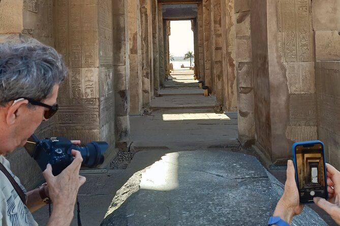 8 Day Tour in Nile Cruise Luxor and Aswan - Day 1: A simple Cairo airport arrival
