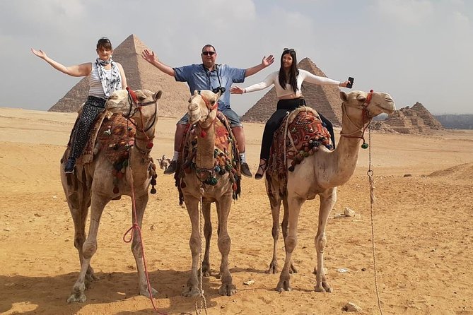 8-Hour Private Guided Tour to Giza Pyramids Memphis and Saqqara from Cairo - Private transport makes a crowded Cairo day easier