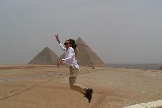 8-Hour Private Tour to the Pyramids of Giza and Saqqara from Cairo - Giza’s three pyramids in one visit