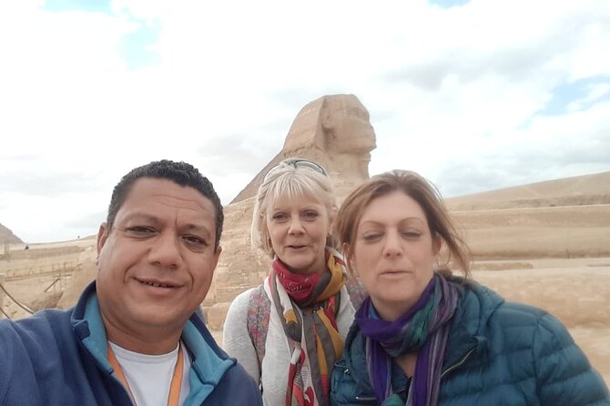 8 Hours Guided tour to Giza Pyramids , Sphinx, Saqqara & Dahshur - Why this Cairo pyramid route makes sense