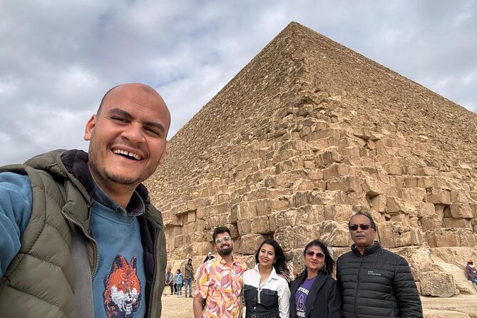 8-Hours private tour of Giza pyramids, Egyptian museum&Bazaar - Transport, timing, and what the price covers