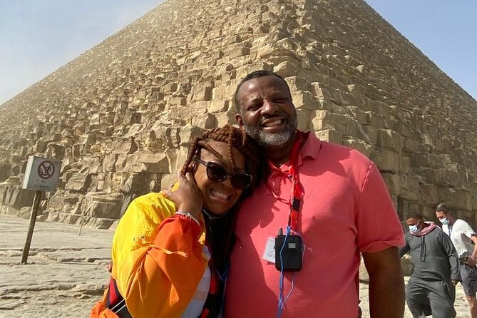8-Hours private tour of Giza pyramids, Egyptian museum&Bazaar - A personal guide makes Giza easier