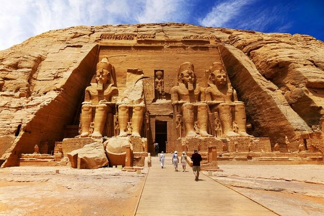 Abu Simbel Temple Day Trip with Hotel Pickup From Aswan - Who should book this Aswan day trip?