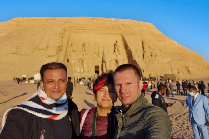 Abu Simbel temple in Aswan - The 4 a.m. pickup and the road south
