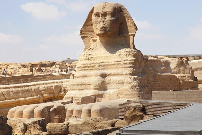 All Inclusive: Day Tour to Giza Pyramids, Saqqara and Dahshur - The Sphinx, a short but important stop