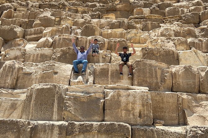 All Inclusive - Giza Pyramids , Sphinx, Cairo Museum and Lunch - Koshary at Abou Tarek