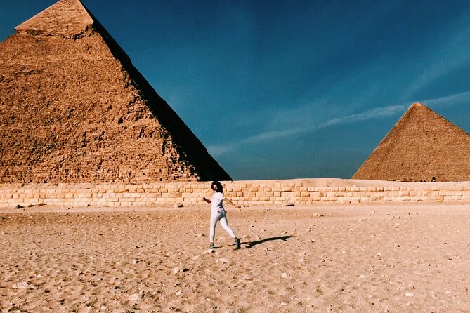 ALL INCLUSIVE PRIVATE DAY Giza Pyramids ,CAMEL ride, LUNCH - Meeting the Sphinx after the plateau
