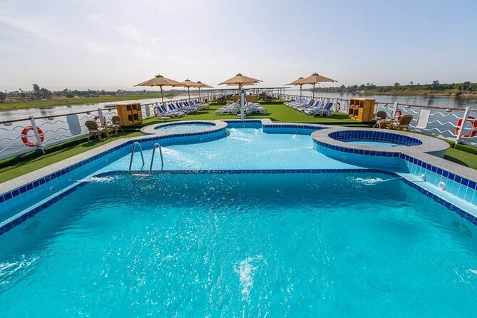 Amazing 3 nights Nile cruise includes tours from Luxor to Aswan - Day 3: Edfu by carriage and Kom Ombo at sunset