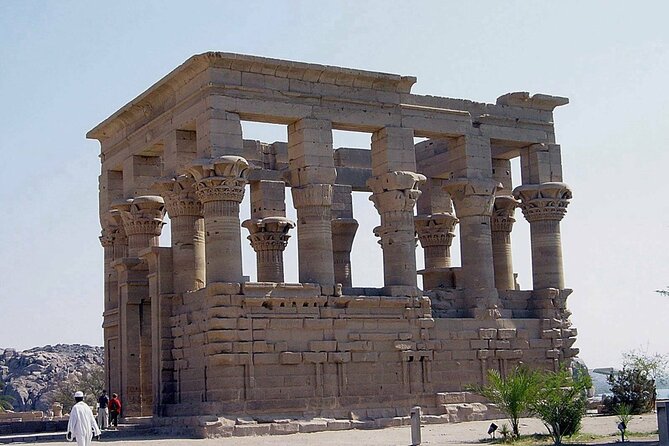 Amazing 4-Days Nile Cruise from Aswan To Luxor with sightseeing and Abu simbel - Day 4: Tombs, Hatshepsut, and the huge scale of Karnak