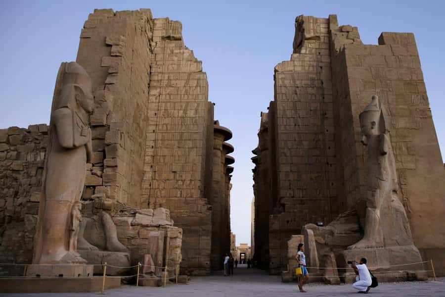 Aswan: 3-Day Nile River Cruise to Luxor with Guided Tours - Cabins, food, Wi-Fi, and onboard comfort