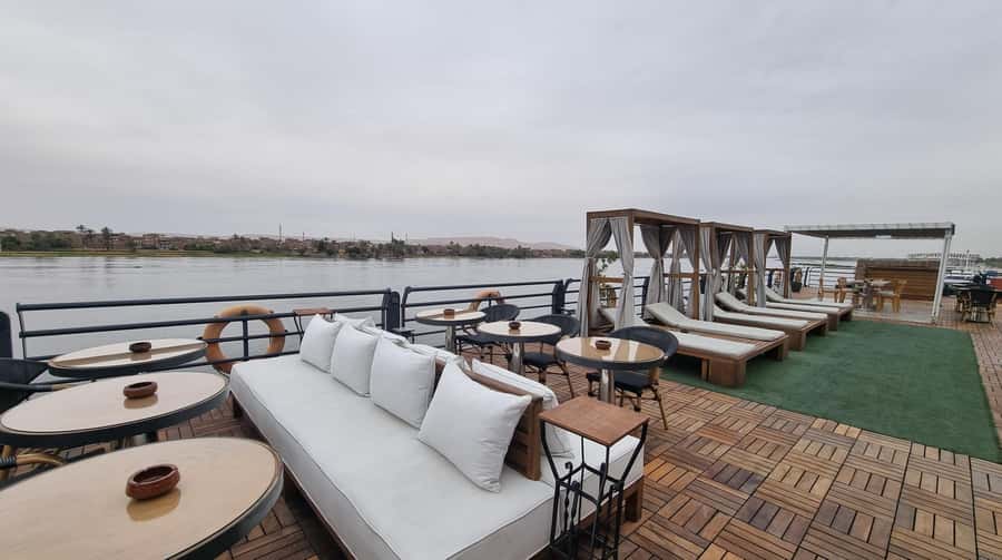 Aswan: 4-Day Egypt Private Tour with Nile Cruise, Balloon - Five details that shape the experience