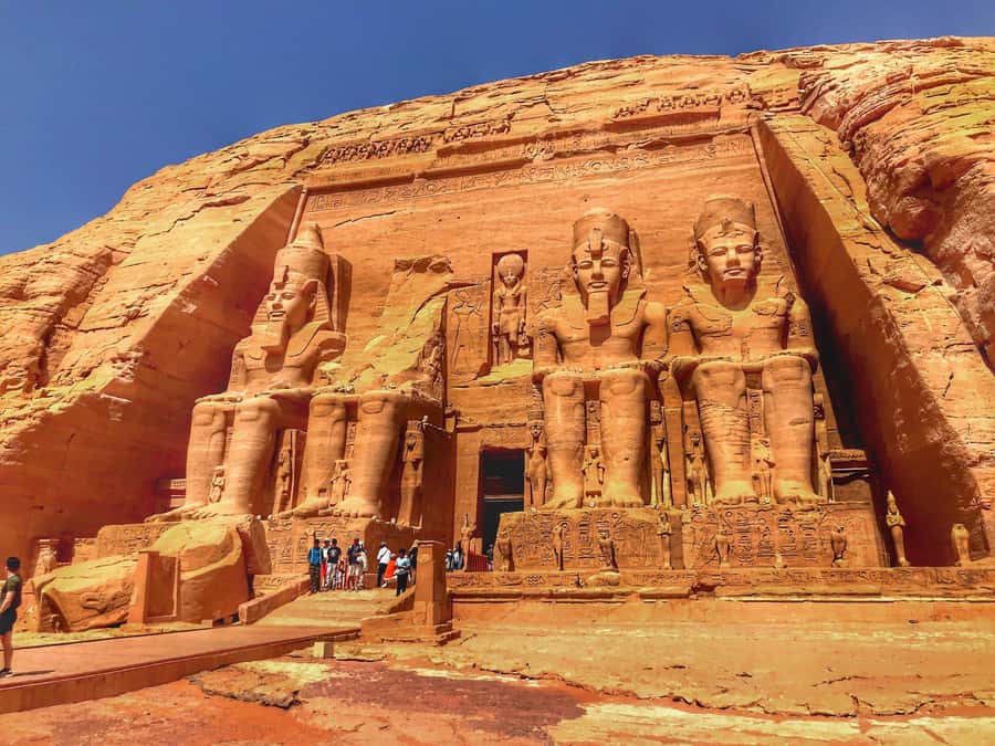 Aswan: Abu Simbel Group Tour with Guide and Entrance Fees - Should you book the Abu Simbel group tour?