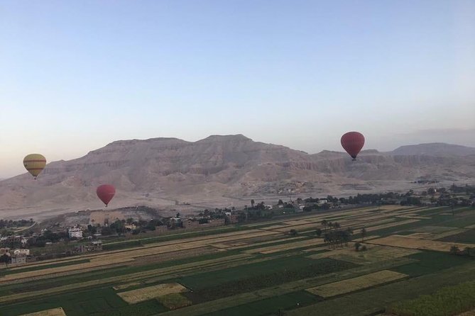 Balloon Ride Luxor Egypt - The Colossi of Memnon and the ancient valleys