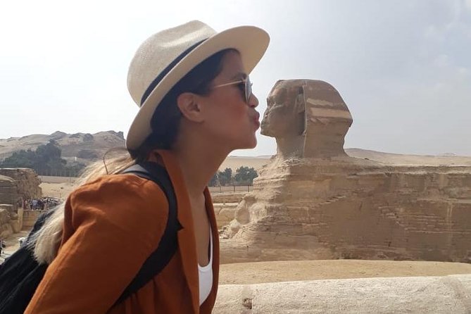 Best tour to Giza Pyramids, Egyptian Museum, Bazaar and Felucca - Who Will Get the Most Value?