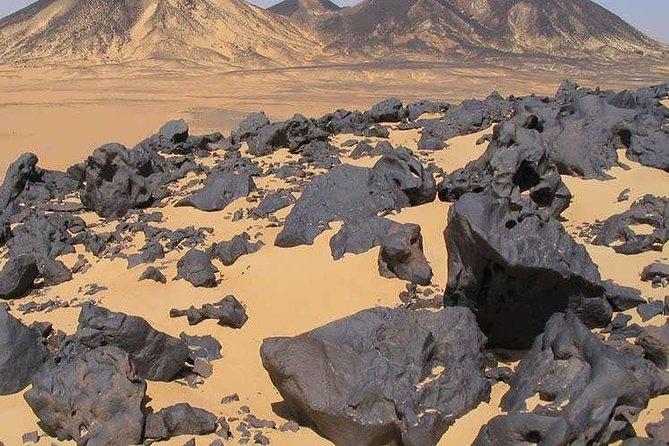 Black and White Desert and Bahariya Oasis Tour 2 Days 1 Night - Crystal Mountain and Agabat Valley by 4x4