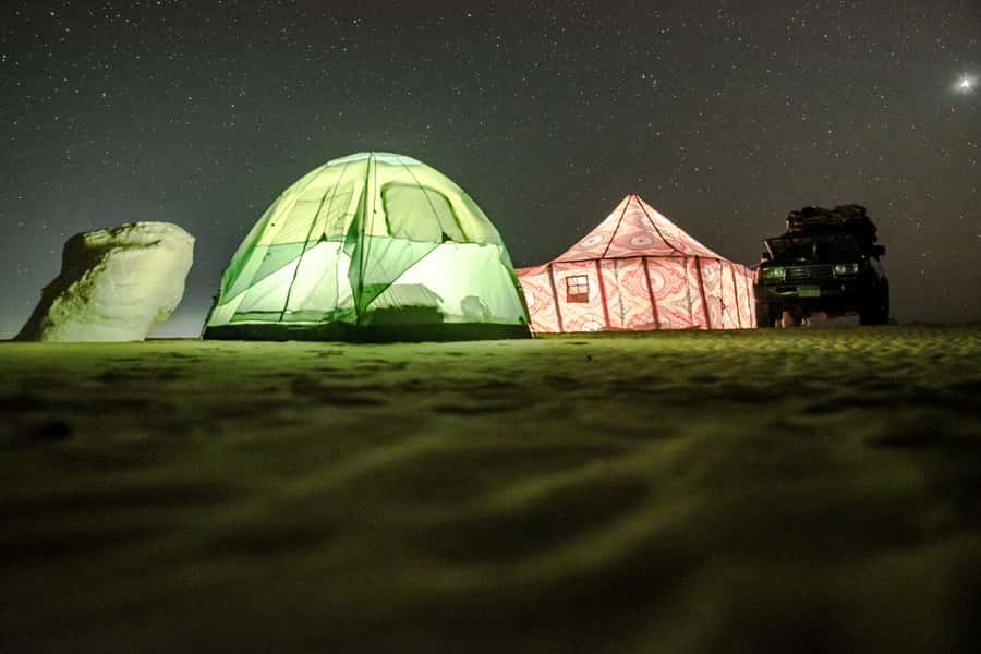 Cairo: 2-Day Bahariya Oasis Camp and Desert Tour - Crystal Mountain and the open sand of Agabat Valley