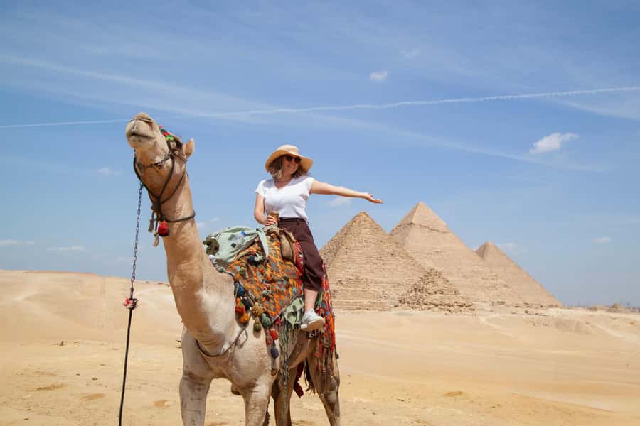 Cairo: All-Inclusive 6-Day Egypt Highlights & Nile Cruise - Day 1: Giza’s pyramids and the Egyptian Museum