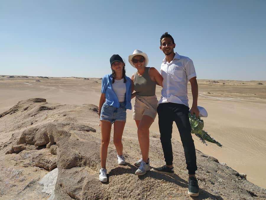Cairo: Bahariya Oasis & White Desert A Private Day Adventure - Guides, drivers, and the personal touch