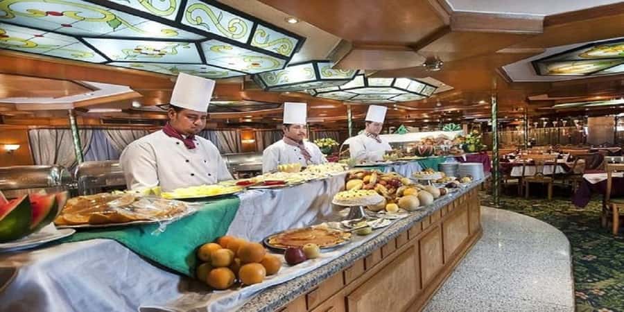 Cairo: Buffet Dinner Cruise with Folkloric Show - Booking tips for a smoother evening