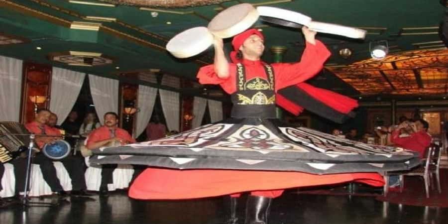 Cairo: Buffet Dinner Cruise with Folkloric Show - The Nile after dark, with dinner included