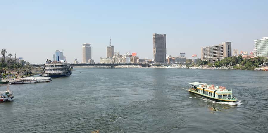 Cairo: Cairo Tower Tour with Hotel Pickup and Drop-Off - At 187 meters, Cairo and Giza below