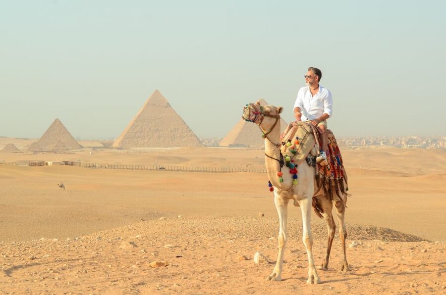 Cairo: Camel Ride Around The Pyramids with Hotel Pickup - Photo stops are a major part of the appeal