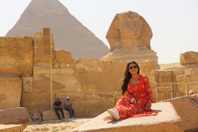Cairo Day Tour: Grand Egyptian Museum, Giza Pyramids & Sphinx - The pyramid panorama and the best photo stop