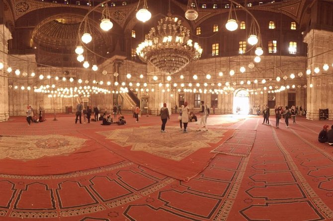 Cairo Day Tour visit Egyptian Museum, Citadel and Khan Khalil Bazaar - Private transport through Cairo traffic