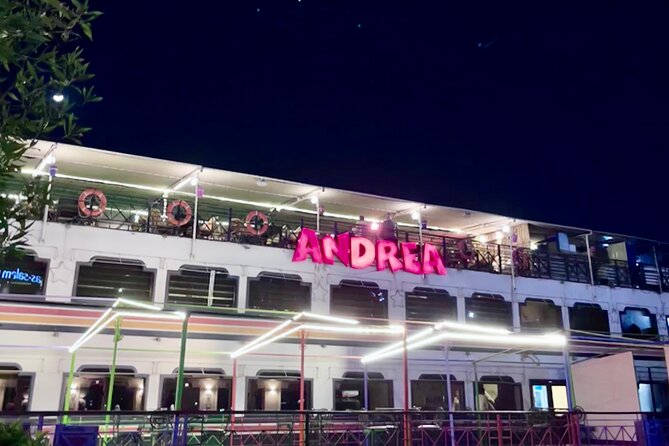 Cairo dinner cruise in Nile River ,Belly Dance and Tanura Show - The Show Moves From Music To Tanura