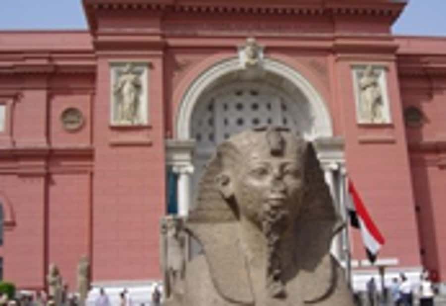 Cairo: Egyptian Museum 4-Hour Private Tour with Transfer - Key points to know before you book
