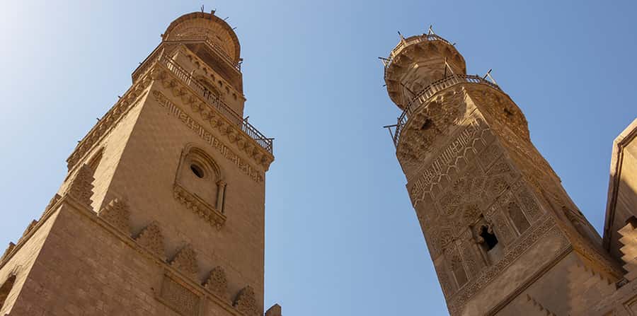 Cairo: Egyptian Museum, Citadel, and Old Cairo Guided Tour - Guide quality makes the biggest difference