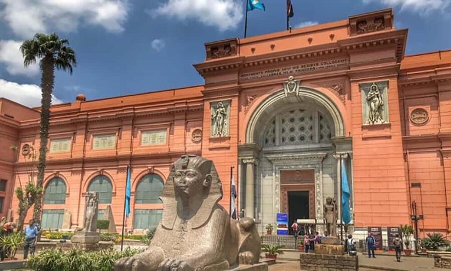 Cairo: Egyptian Museum of Antiquities online QR Ticket - Why a guide is not included