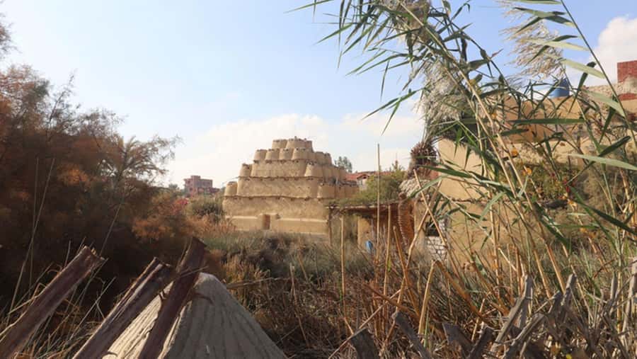 Cairo: Fayoum, Wadi El Rayan, and Wadi al Hitan 4x4 Tour - Lunch after the sand and sun
