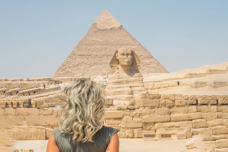 Cairo: Female-Guided Pyramids, Sphinx & Museum City Tour - Egyptian lunch in Giza