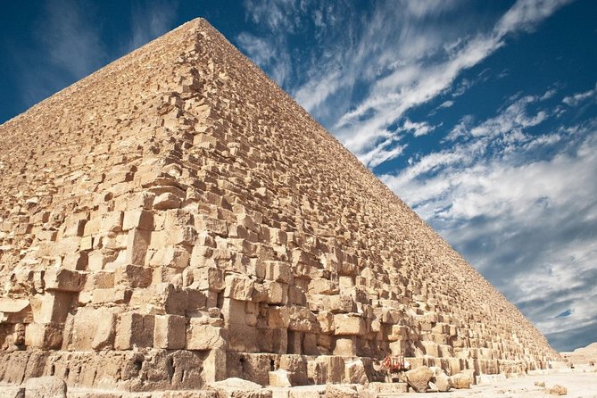 Cairo Full-Day Tours to Giza Pyramids ,Egyptian Museum & Bazaar - Khafre’s Pyramid and the Great Sphinx