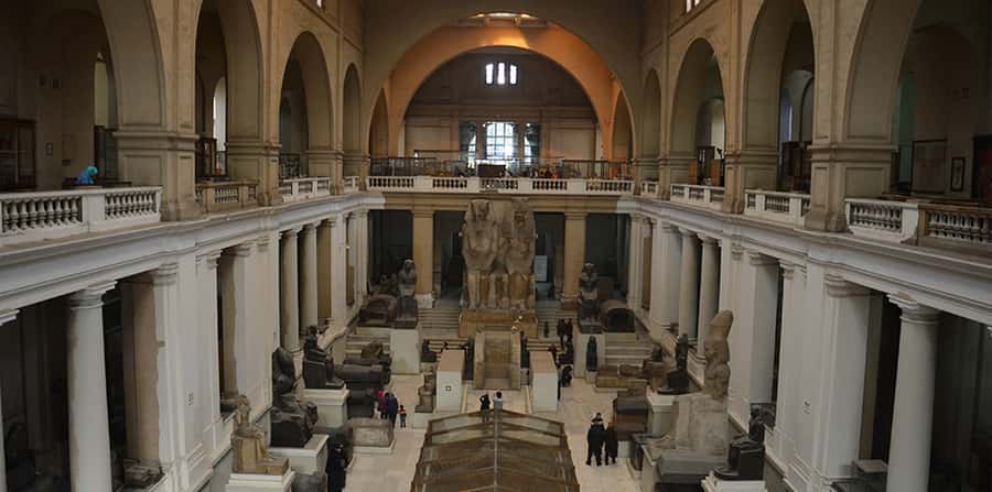Cairo/Giza: Guided Pyramids, Sphinx and Egyptian Museum Tour - Lunch, extra fees, and what to bring