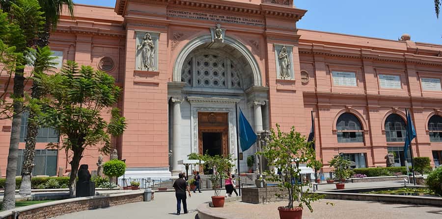 Cairo/Giza: Guided Pyramids, Sphinx and Egyptian Museum Tour - Shopping stops and how to handle them