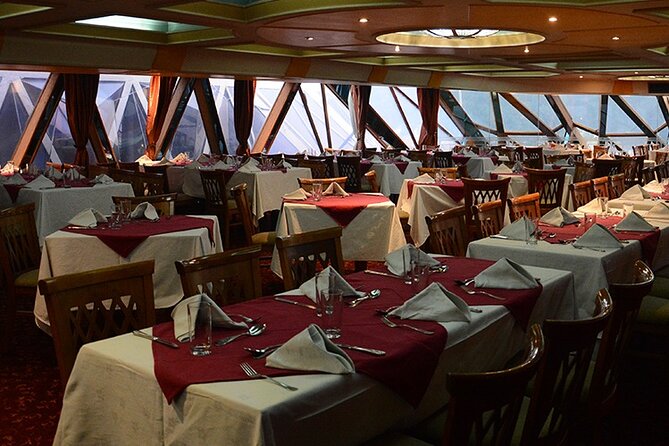 Cairo/Giza: Nile Sunset, Dinner Cruise, Show & Private Transfer - The live show is the heart of the night
